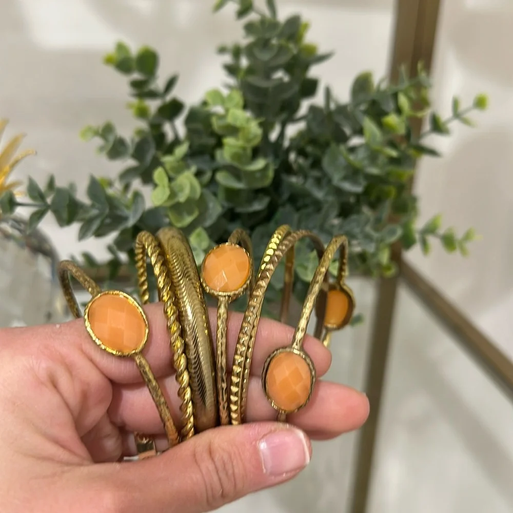Cache bangle set - Picture 1 of 7